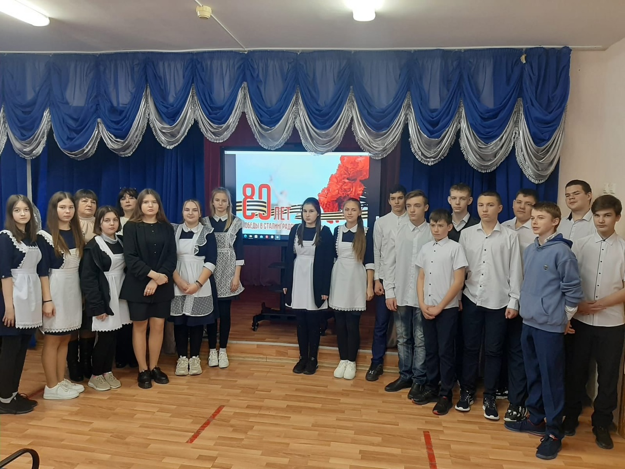 В вейделевских школах прошли уроки мужества, посвященные 80-летию со дня победы в Сталинградской битве.