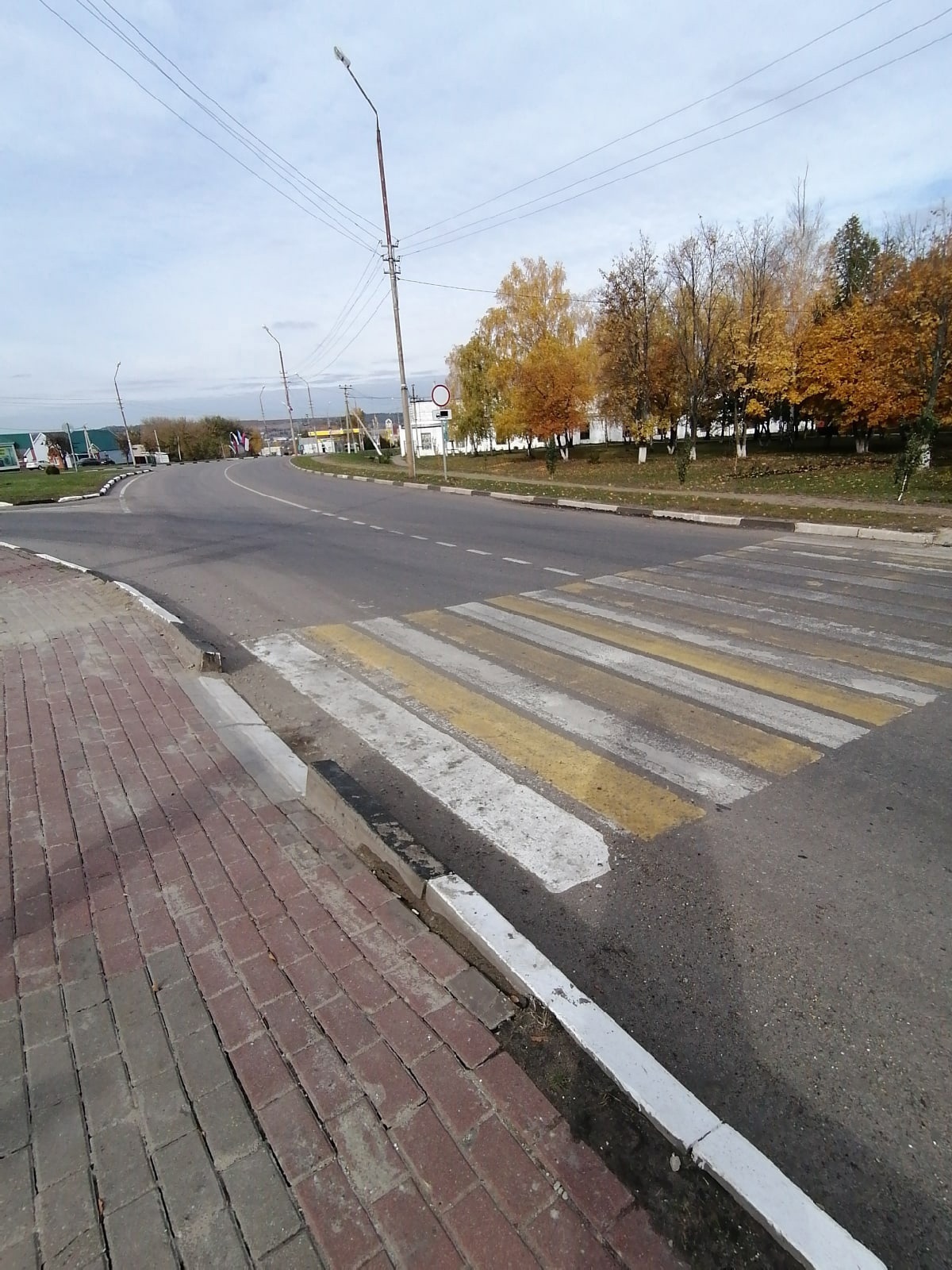 В Белгородской области пешеходные переходы вблизи школ приводят в  соответствие с нацстандартами.
