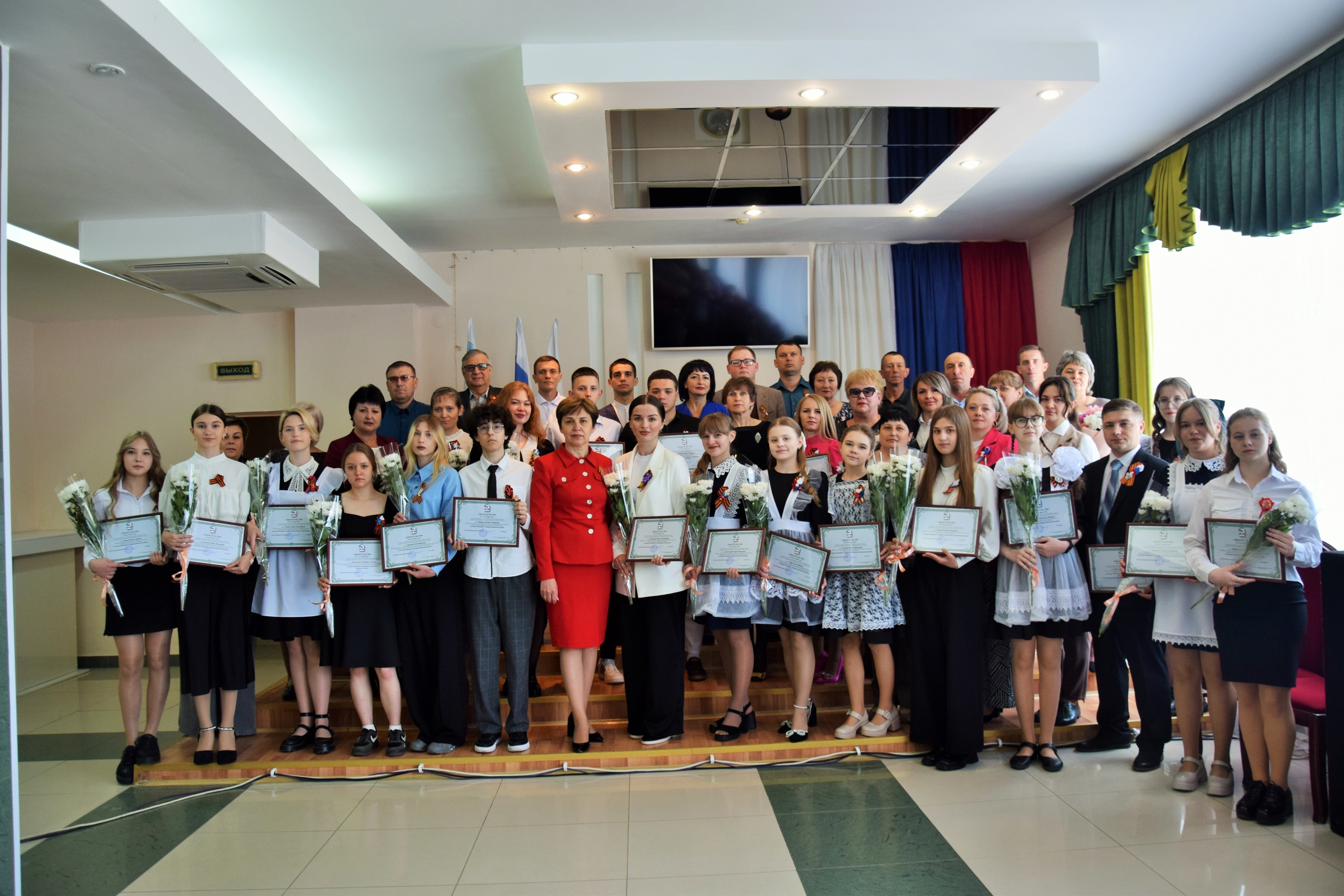 Открыты новые имена на районной Доске Почета Вейделевсого района.