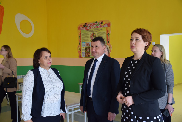 Наталия Владимировна Полуянова посетила Вейделевский район с рабочим визитом.