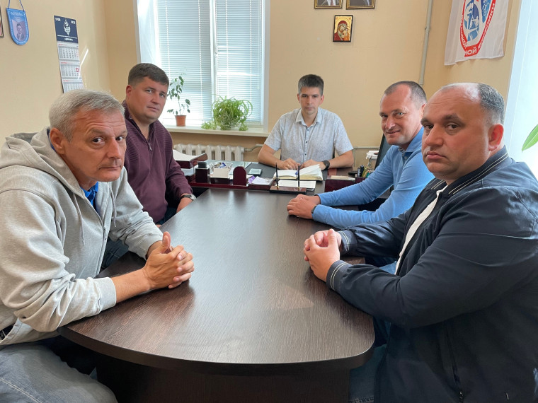 Первый заместитель главы администрации в составе делегации посетил Донецк и Луганск.