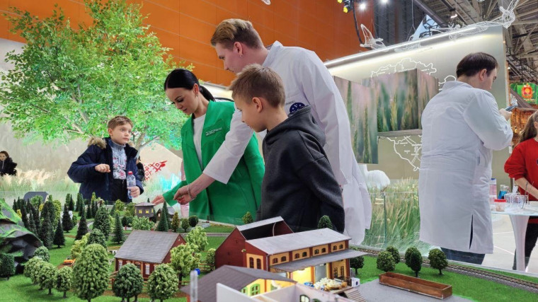 В павильоне нашего региона на выставке «Россия» продолжаются дни агропромышленного комплекса Белгородской области.