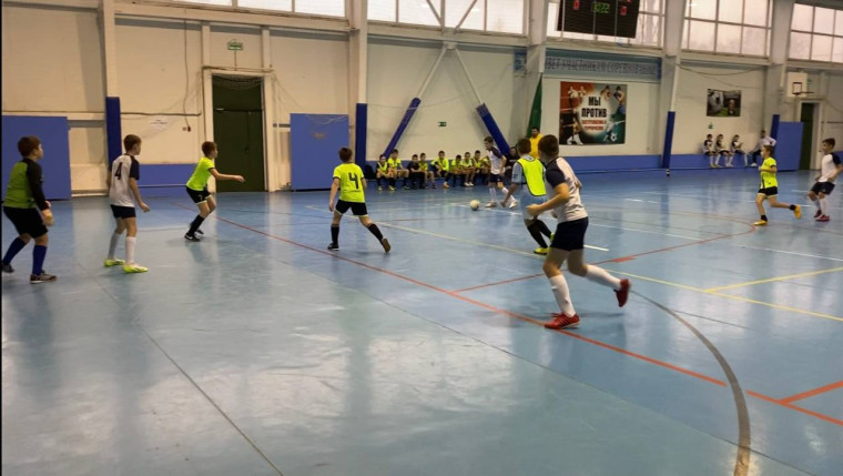 В Вейделевке прошел Межрайонный детско-юношеский турнир по мини-футболу «Кубок Зимы».