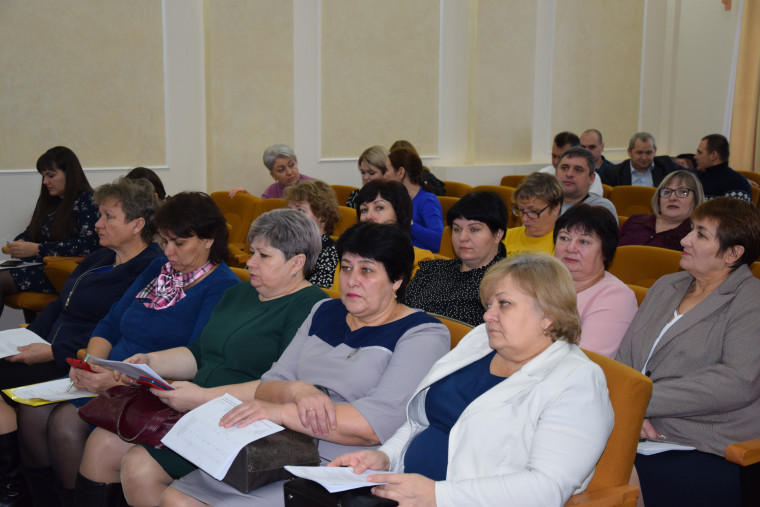 Пятое заседание Муниципального совета Вейделевского района прошло сегодня в администрации района.