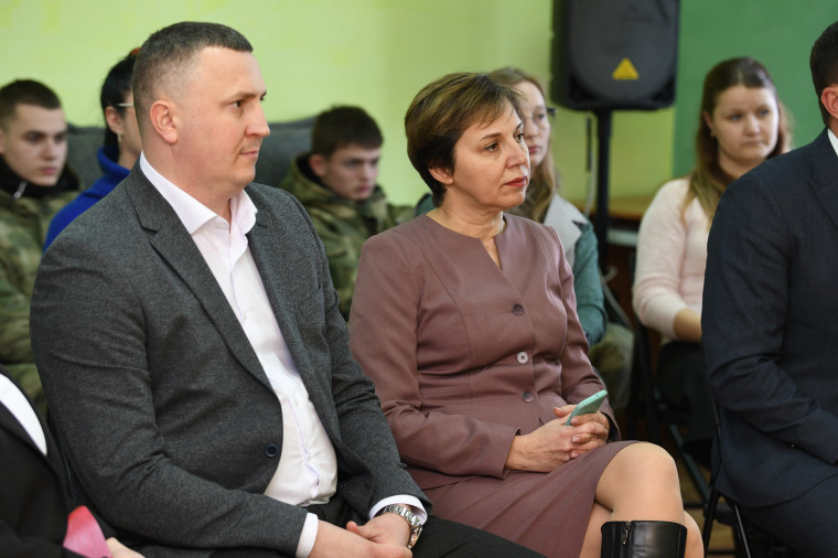 Сегодня с рабочим визитом Вейделевский район посетил депутат Государственной Думы Румянцев Никита Геннадьевич.
